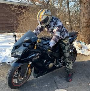 Meet your Posher, Leonel